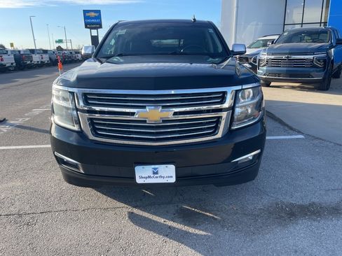 Used 2016 Chevrolet Suburban LTZ image 7