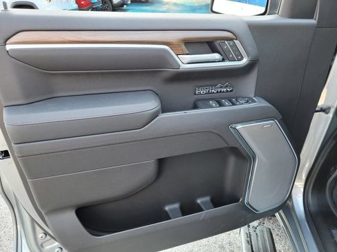 New 2026 Chevrolet Silverado 1500 High Country AWD/4WD image 12