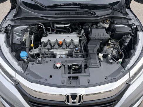 Used 2022 Honda HR-V Sport image 9