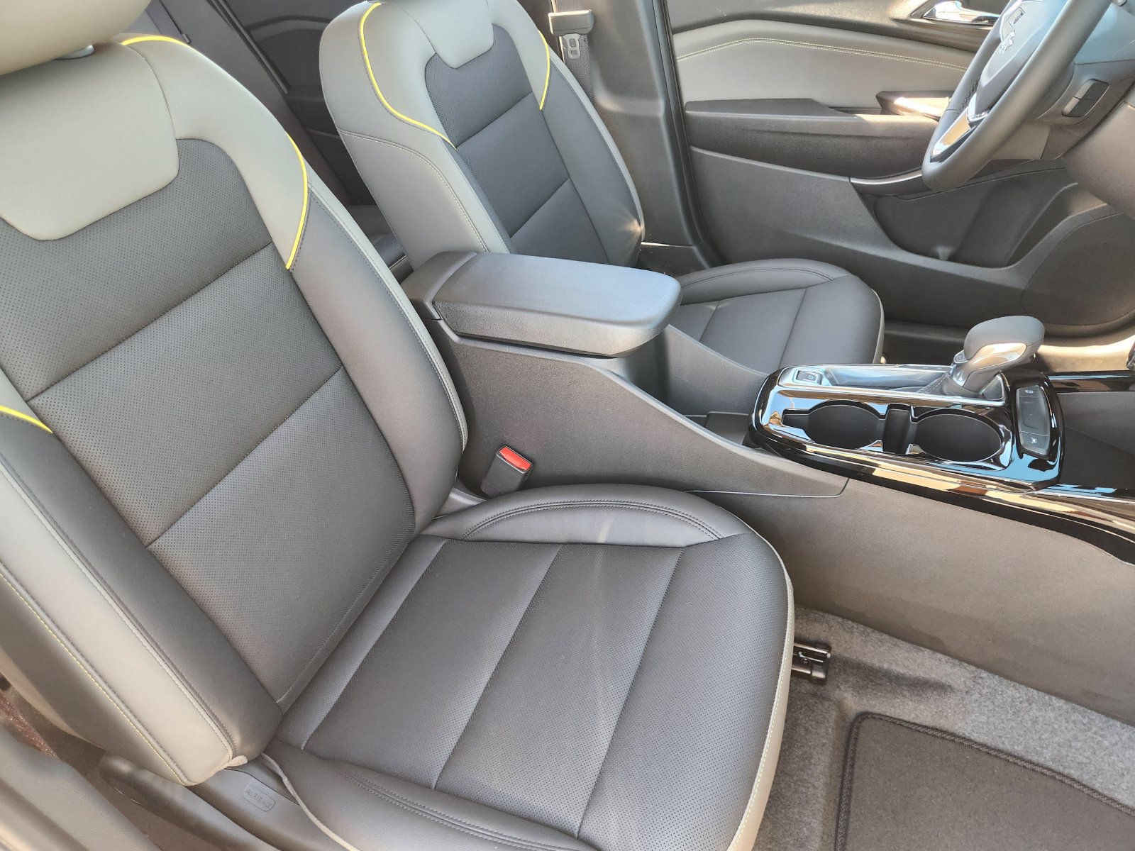 New 2026 Chevrolet Trax ACTIV w/ Driver Confidence Package FWD image 14