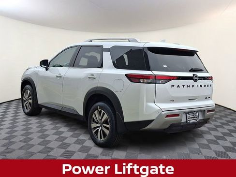 New 2025 Nissan Pathfinder SL image 4