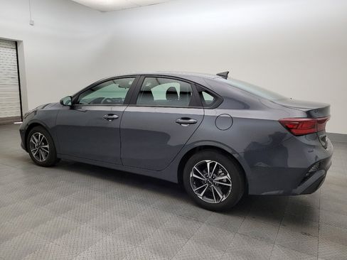 Used 2024 Kia Forte LXS image 3