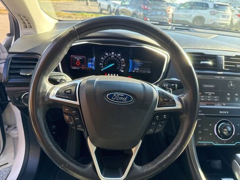 Used 2015 Ford Fusion Titanium image 29