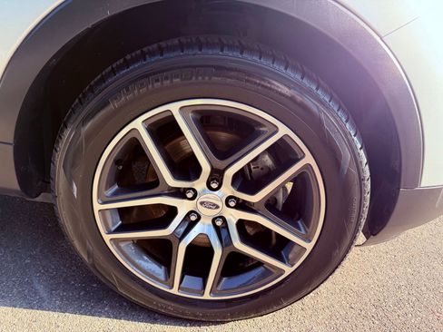 Used 2016 Ford Explorer Sport image 31