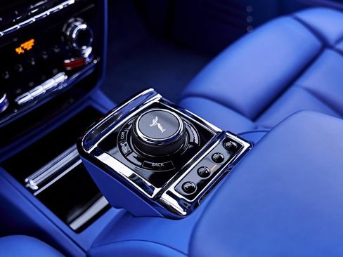 Used 2024 Rolls-Royce Phantom Sedan w/ The Phantom Package RWD image 95