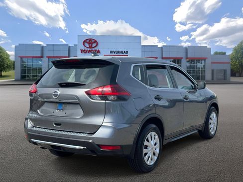 Used 2020 Nissan Rogue S FWD image 6
