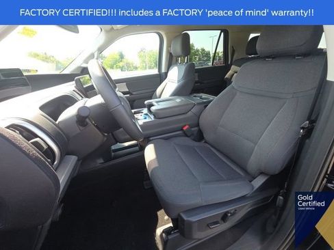 Used 2025 Ford Expedition Max Active AWD/4WD image 31