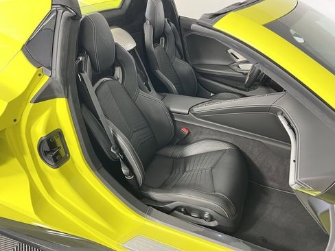 Used 2022 Chevrolet Corvette Stingray Premium Conv w/ Z51 Performance Package image 39