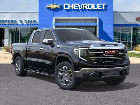 New 2026 GMC Sierra 1500 SLT image 7