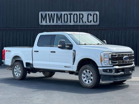 Used 2024 Ford F250 XLT w/ FX4 Off-Road Package AWD/4WD image 2