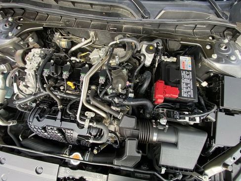 Used 2024 Nissan Altima 2.5 SV FWD image 28