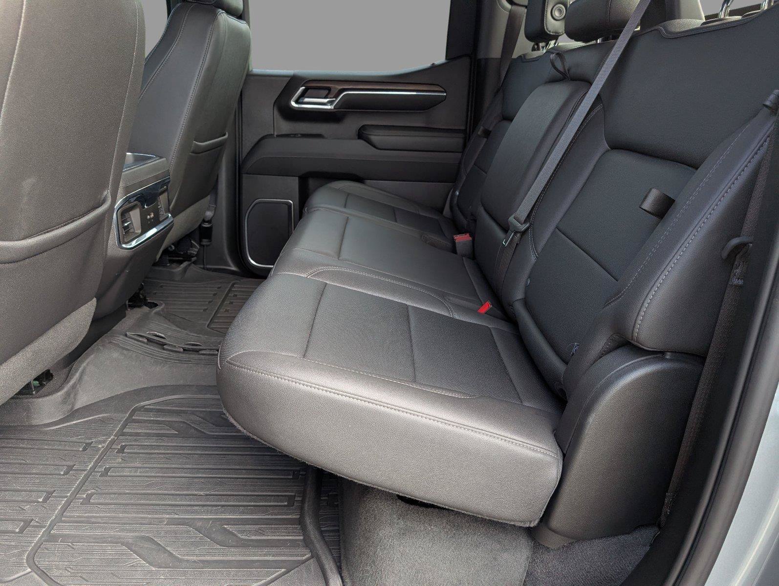 Used 2023 GMC Sierra 1500 SLT w/ SLT Premium Package AWD/4WD image 35