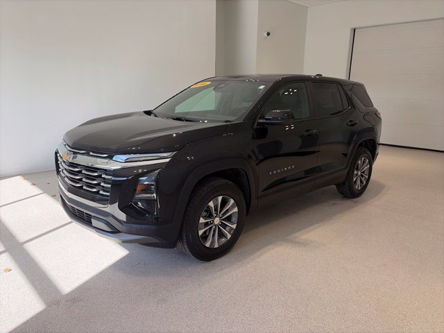 New 2027 Chevrolet Equinox LT w/ Convenience Package II FWD image 3