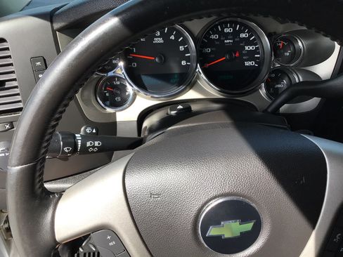 Used 2013 Chevrolet Silverado 1500 LT w/ All-Star Edition AWD/4WD image 7