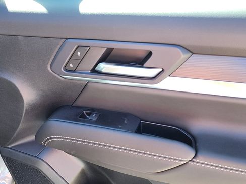 New 2026 GMC Terrain Elevation w/ Elevation Premium Package image 38