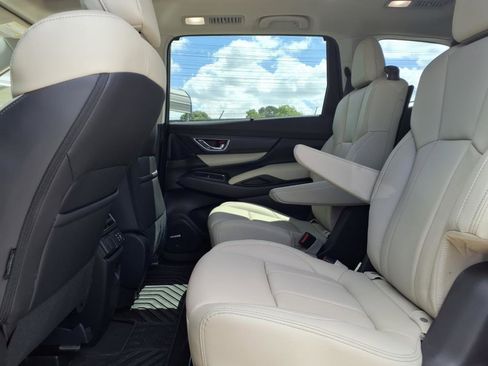 New 2025 Subaru Ascent Limited image 5