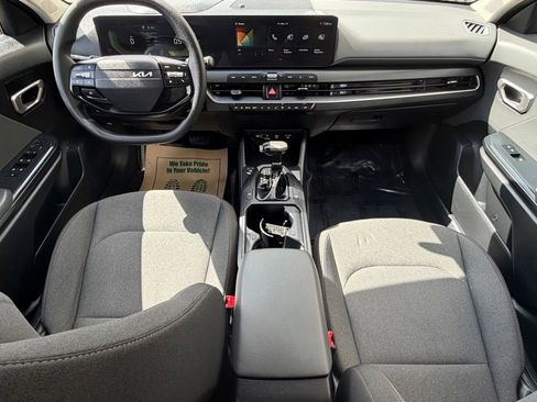 Used 2025 Kia K4 FWD image 13