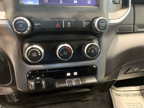 Used 2024 RAM 3500 Big Horn AWD/4WD image 25