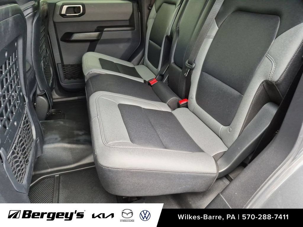 Used 2024 Ford Bronco Black Diamond AWD/4WD image 23