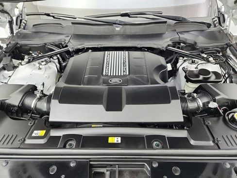 Used 2020 Land Rover Range Rover HSE image 30