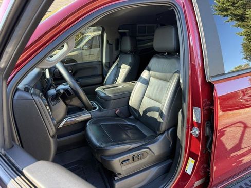 Used 2019 Chevrolet Silverado 1500 LT Trail Boss image 7