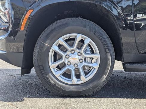 New 2026 Chevrolet Suburban LS image 10