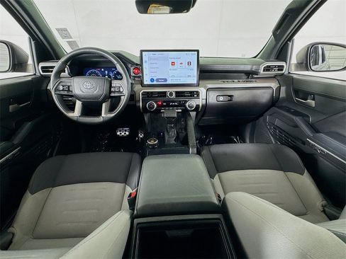 Used 2024 Toyota Tacoma TRD Off-Road image 44