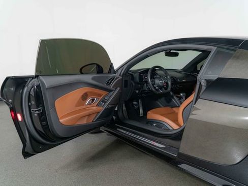 Used 2020 Audi R8 V10 image 14