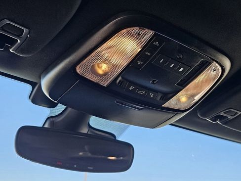 Used 2025 Dodge Durango GT image 30