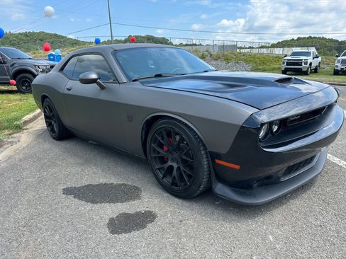 Used 2013 Dodge Challenger SRT8 image 3