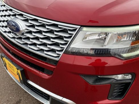 Used 2019 Ford Explorer Platinum image 9