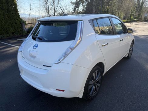 Used 2016 Nissan Leaf SL w/ Premium Package image 5