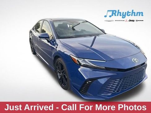 Used 2025 Toyota Camry XSE w/ Premium Package image 1