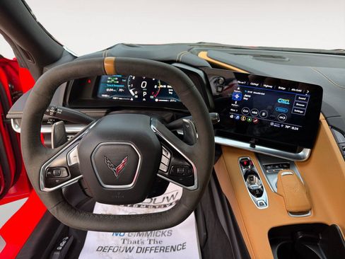Used 2022 Chevrolet Corvette Stingray Preferred Conv w/ Z51 Performance Package RWD image 13