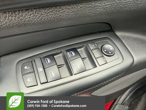 Used 2019 Jeep Grand Cherokee Altitude AWD/4WD image 20