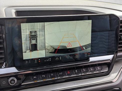 Used 2024 Chevrolet Silverado 1500 ZR2 w/ Technology Package image 13