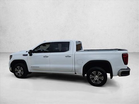 Certified 2025 GMC Sierra 1500 SLT AWD/4WD image 8