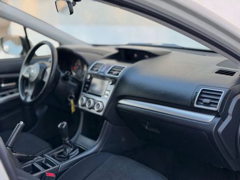 Used 2015 Subaru Crosstrek 2.0i Premium AWD/4WD image 26