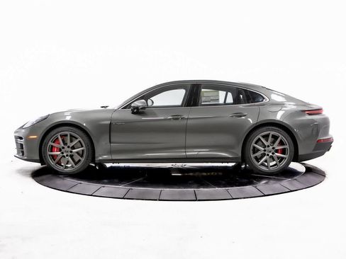 New 2026 Porsche Panamera Turbo image 2
