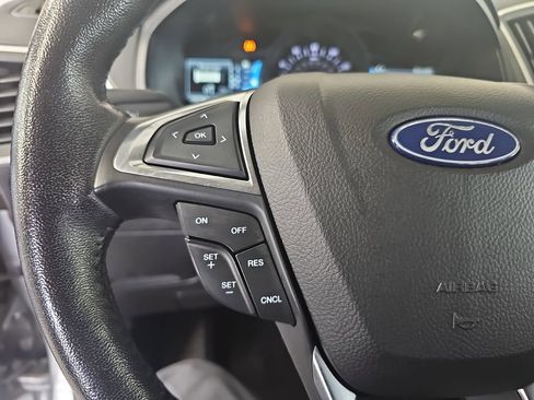 Used 2023 Ford Edge SEL AWD/4WD image 16