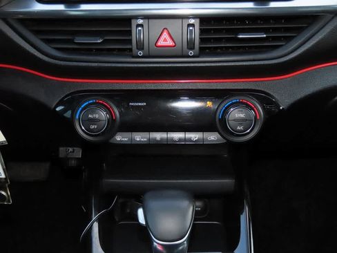 Used 2019 Kia Forte S w/ S Premium Package image 20