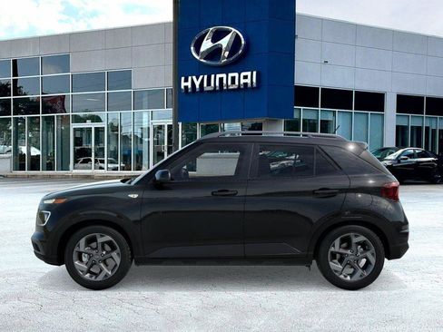 New 2026 Hyundai Venue SEL FWD image 4