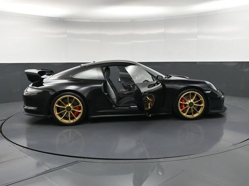 Certified 2015 Porsche 911 GT3 RWD image 33