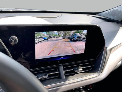 Used 2025 Chevrolet Trax ACTIV w/ Driver Confidence Package FWD image 21