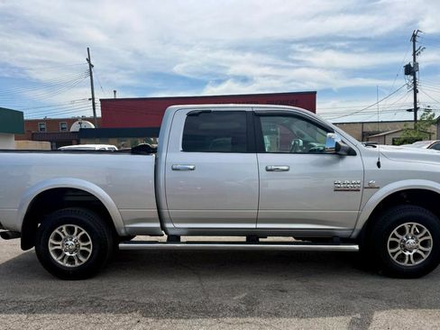 Used 2018 RAM 3500 Laramie AWD/4WD image 8
