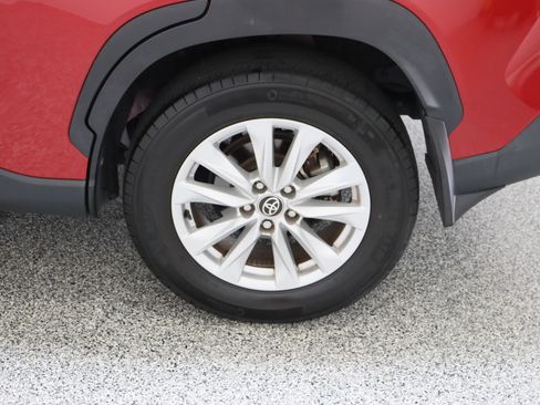 Certified 2022 Toyota Corolla Cross LE FWD image 10
