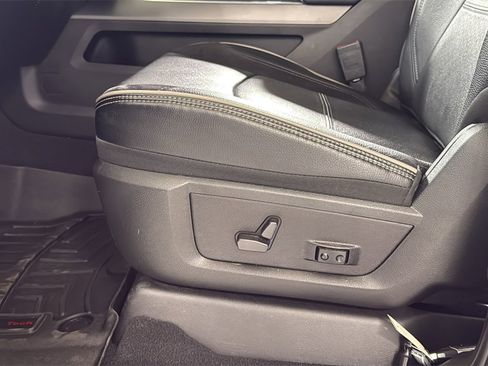 Used 2022 RAM 2500 Laramie image 14