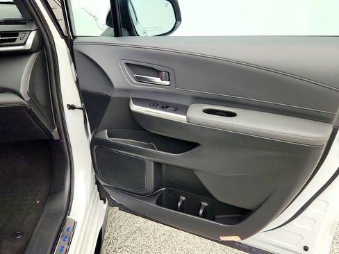 Used 2023 Toyota Sienna XSE AWD/4WD image 28