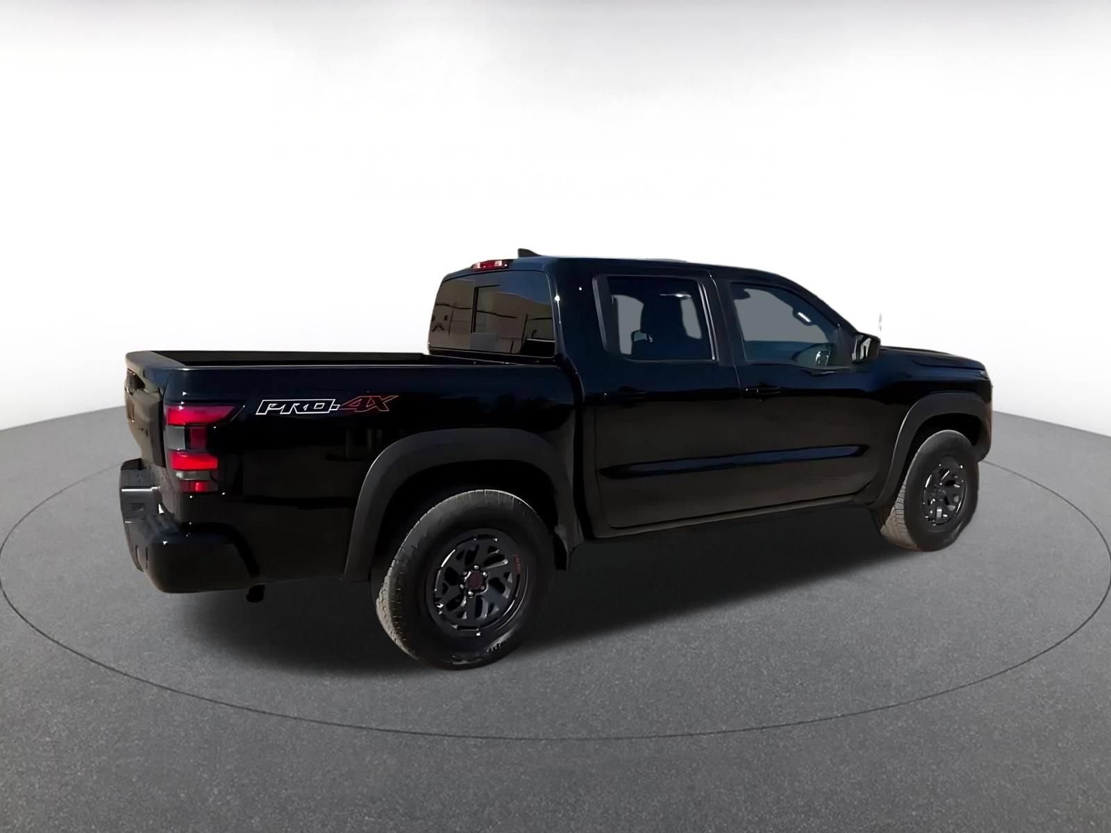 Used 2026 Nissan Frontier PRO-4X AWD/4WD image 14