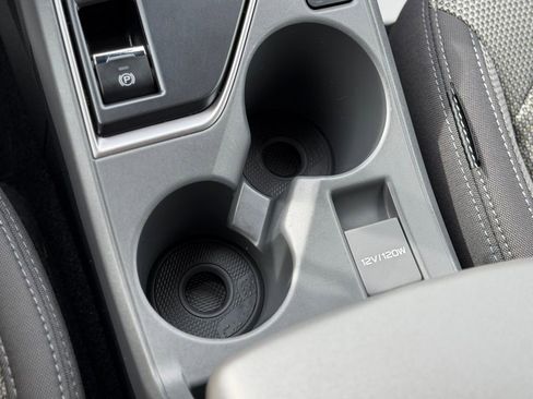 Used 2024 Subaru Crosstrek 2.0i Premium image 18